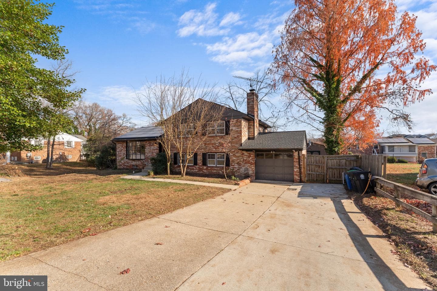 11808 Hickory Drive photo 2