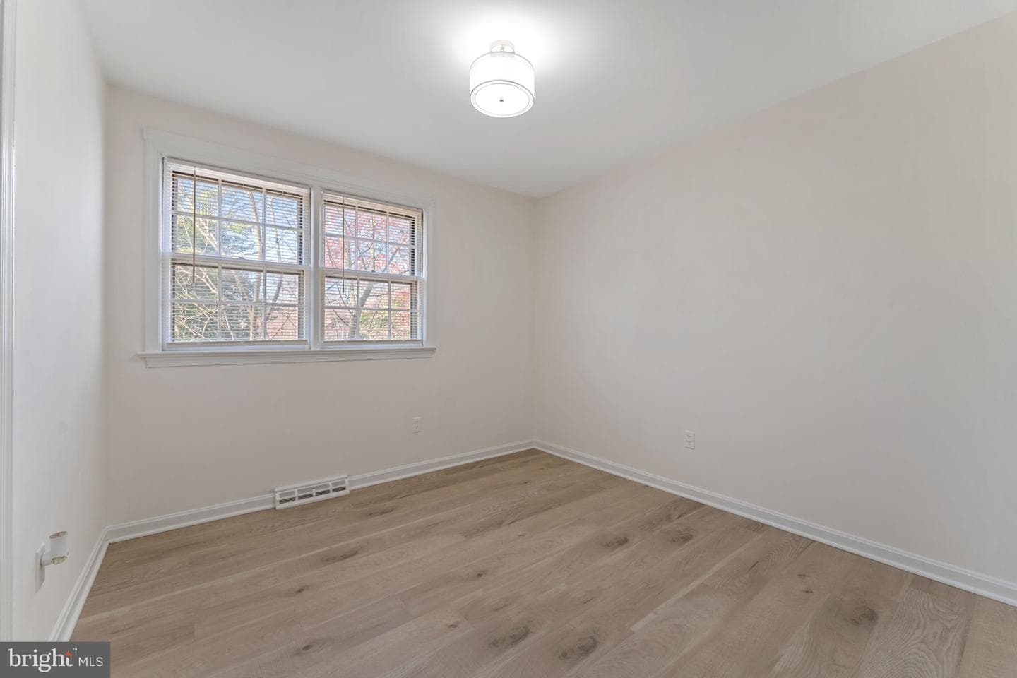 11808 Hickory Drive photo 22