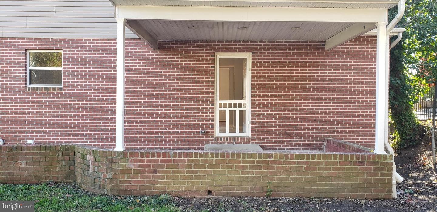 6720 Knollbrook Drive photo 20