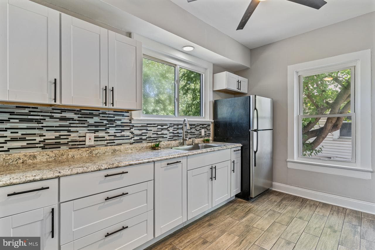 6008 Addison Road photo 11