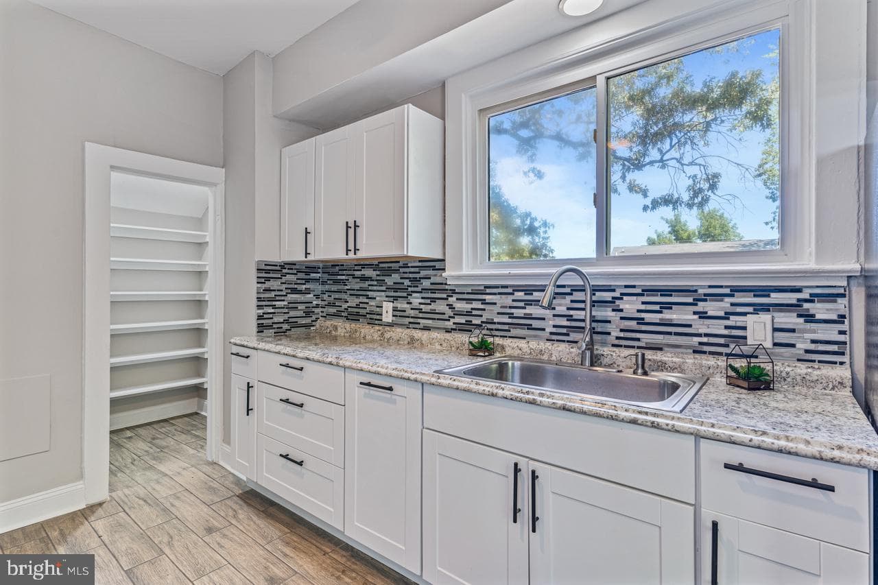 6008 Addison Road photo 15