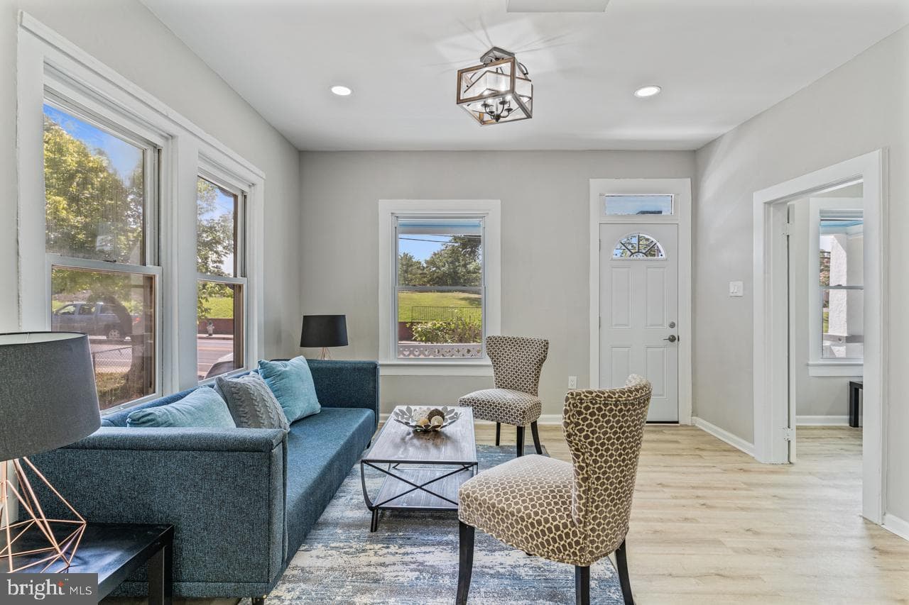 6008 Addison Road photo 20