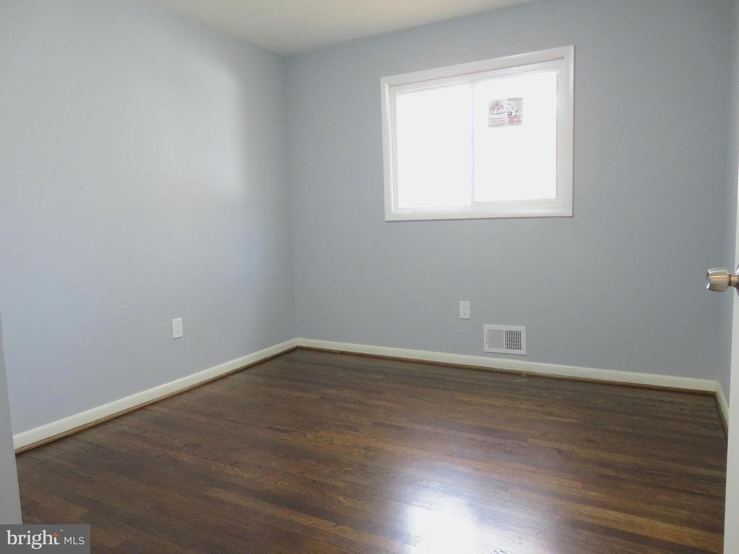 405 71st Avenue photo 16