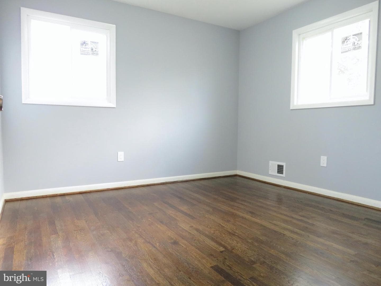 405 71st Avenue photo 22