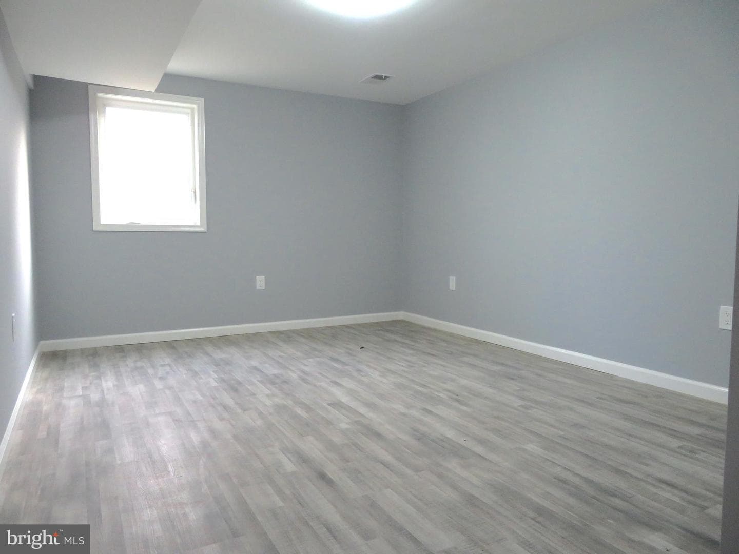 405 71st Avenue photo 29
