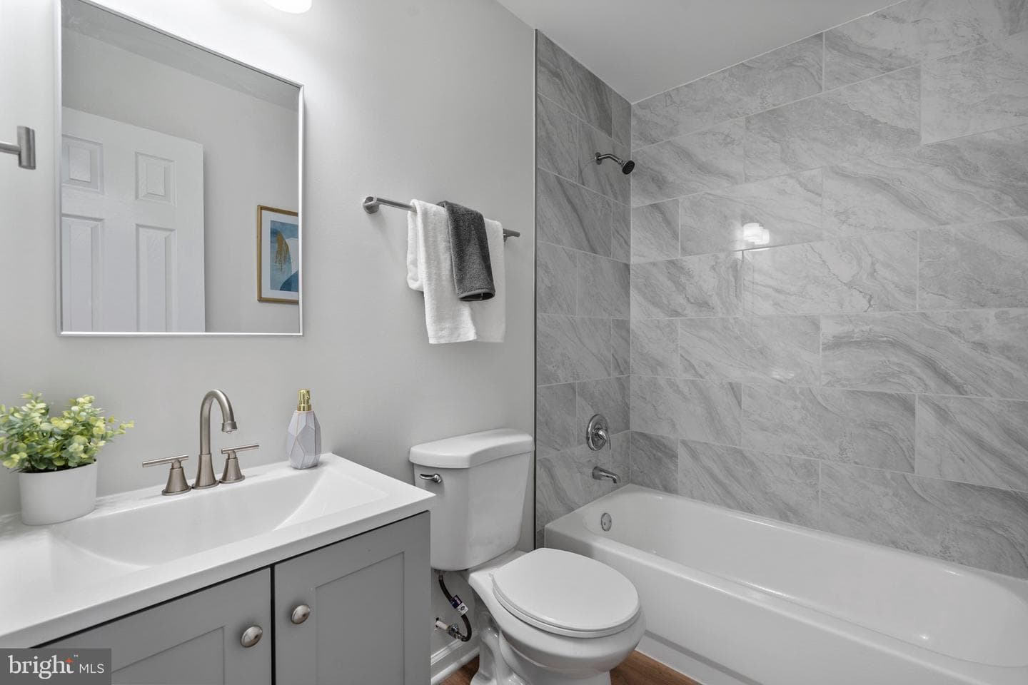 6855 Jade Court photo 32