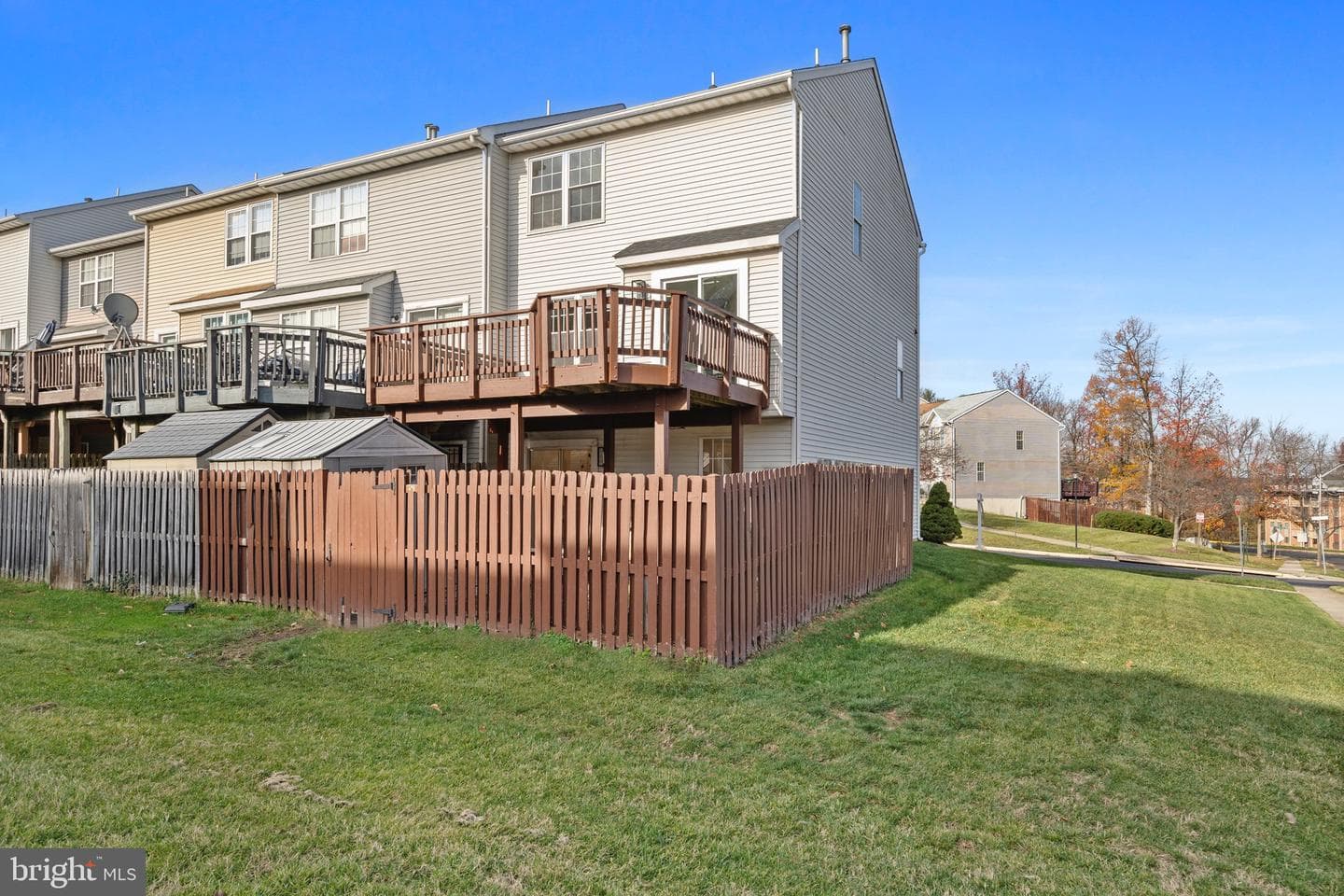 6855 Jade Court photo 39