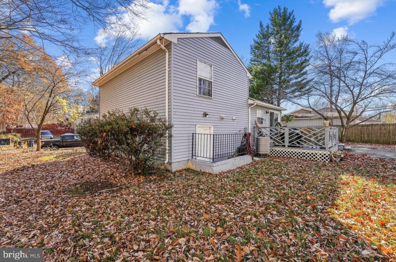 10105 Queen Elizabeth Drive photo 12