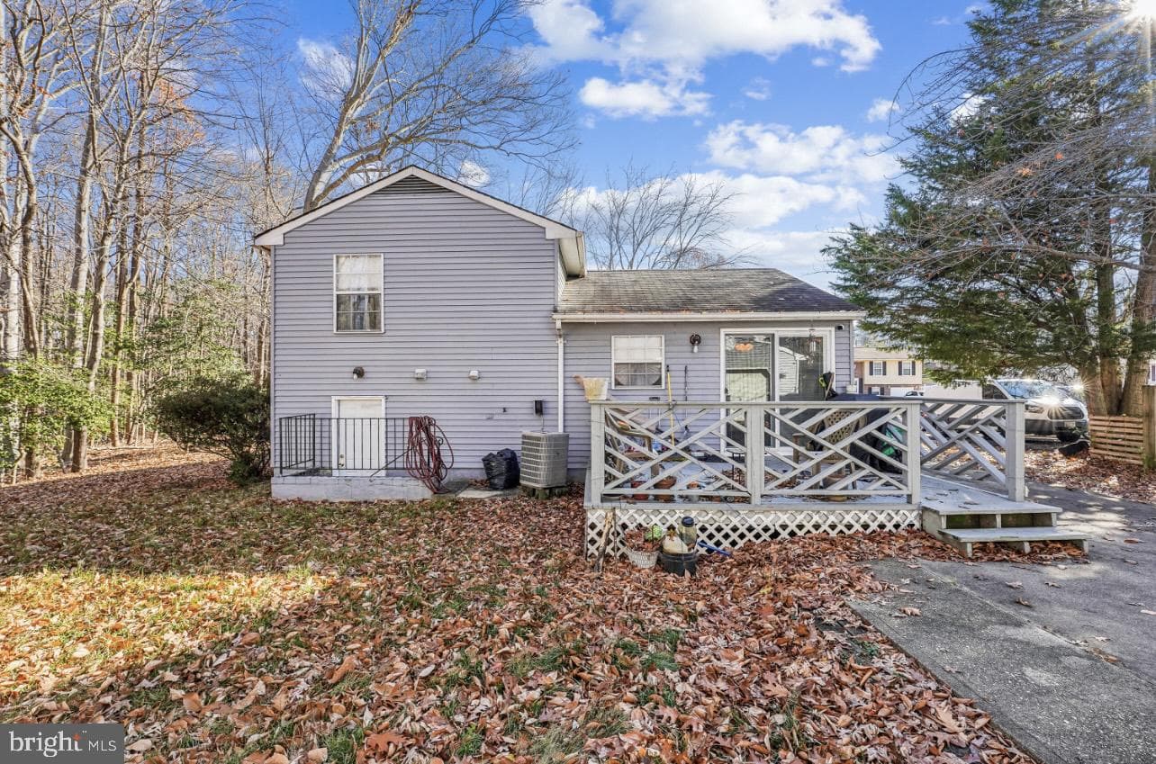 10105 Queen Elizabeth Drive photo 14