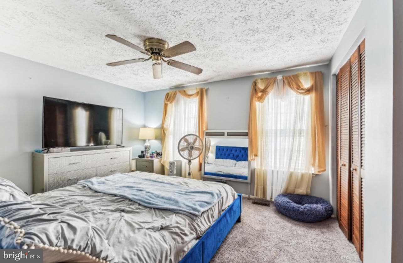 10105 Queen Elizabeth Drive photo 3