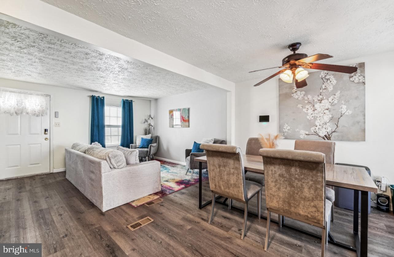 10105 Queen Elizabeth Drive photo 6