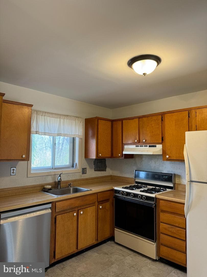 308 Aragona Drive photo 4