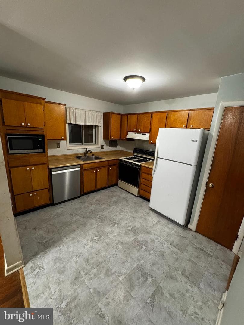 308 Aragona Drive photo 5