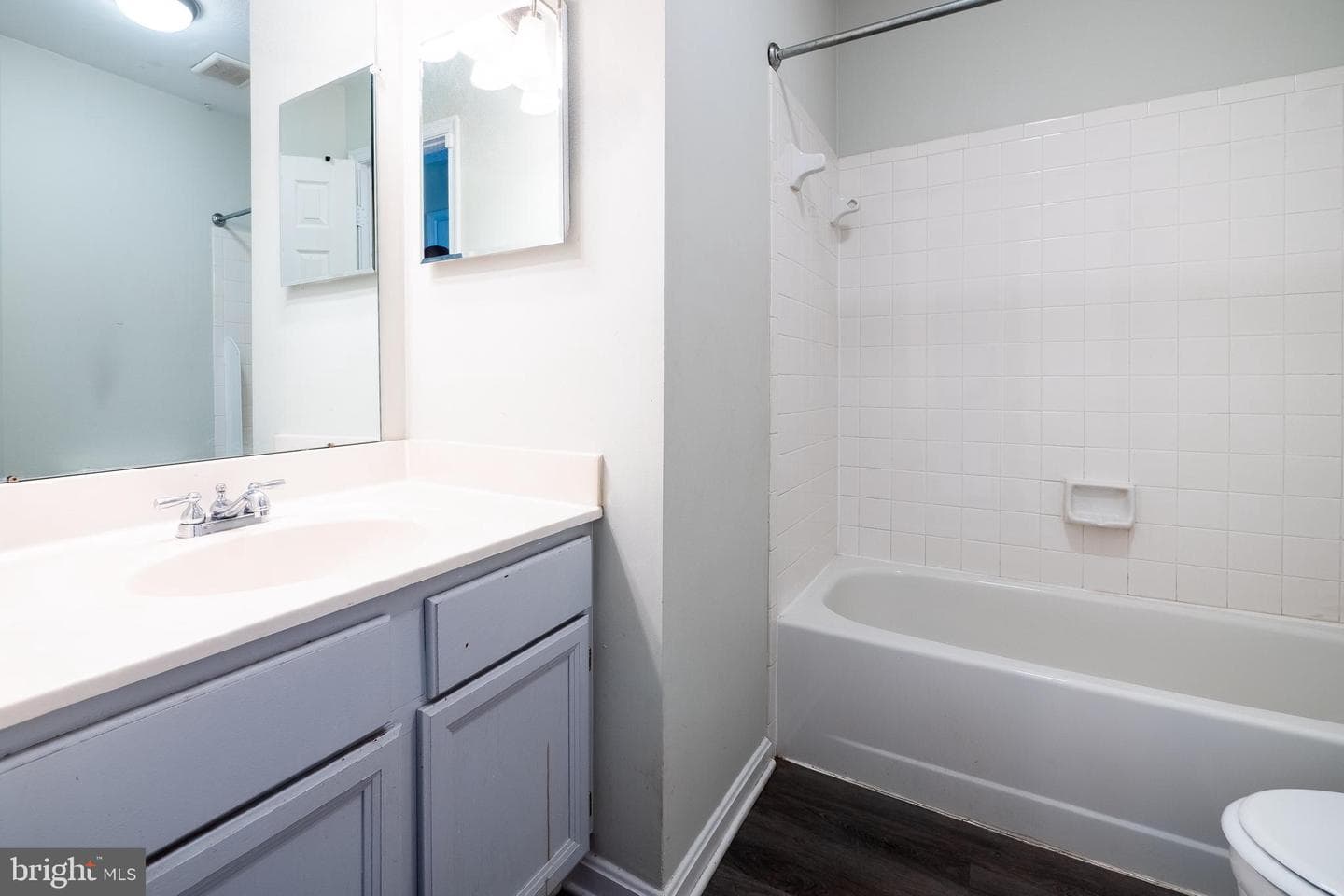841 Lake Shore Drive photo 15
