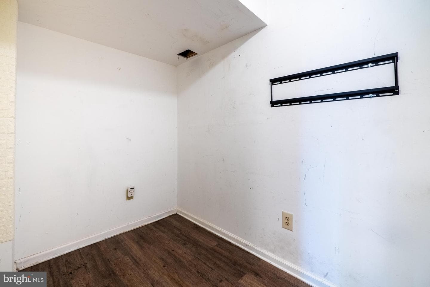 841 Lake Shore Drive photo 21