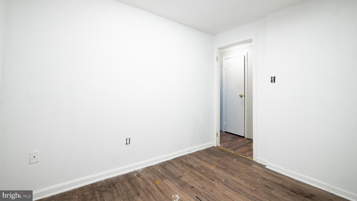 841 Lake Shore Drive photo 22