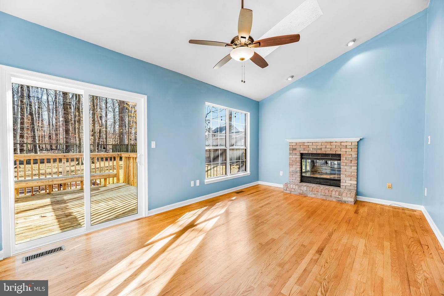 1431 Kings Manor Drive photo 25
