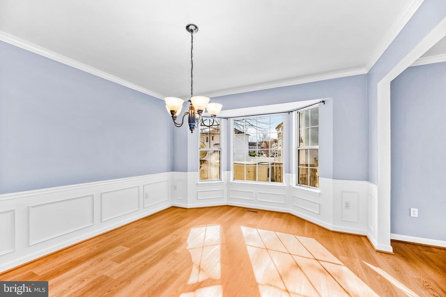 1431 Kings Manor Drive photo 33