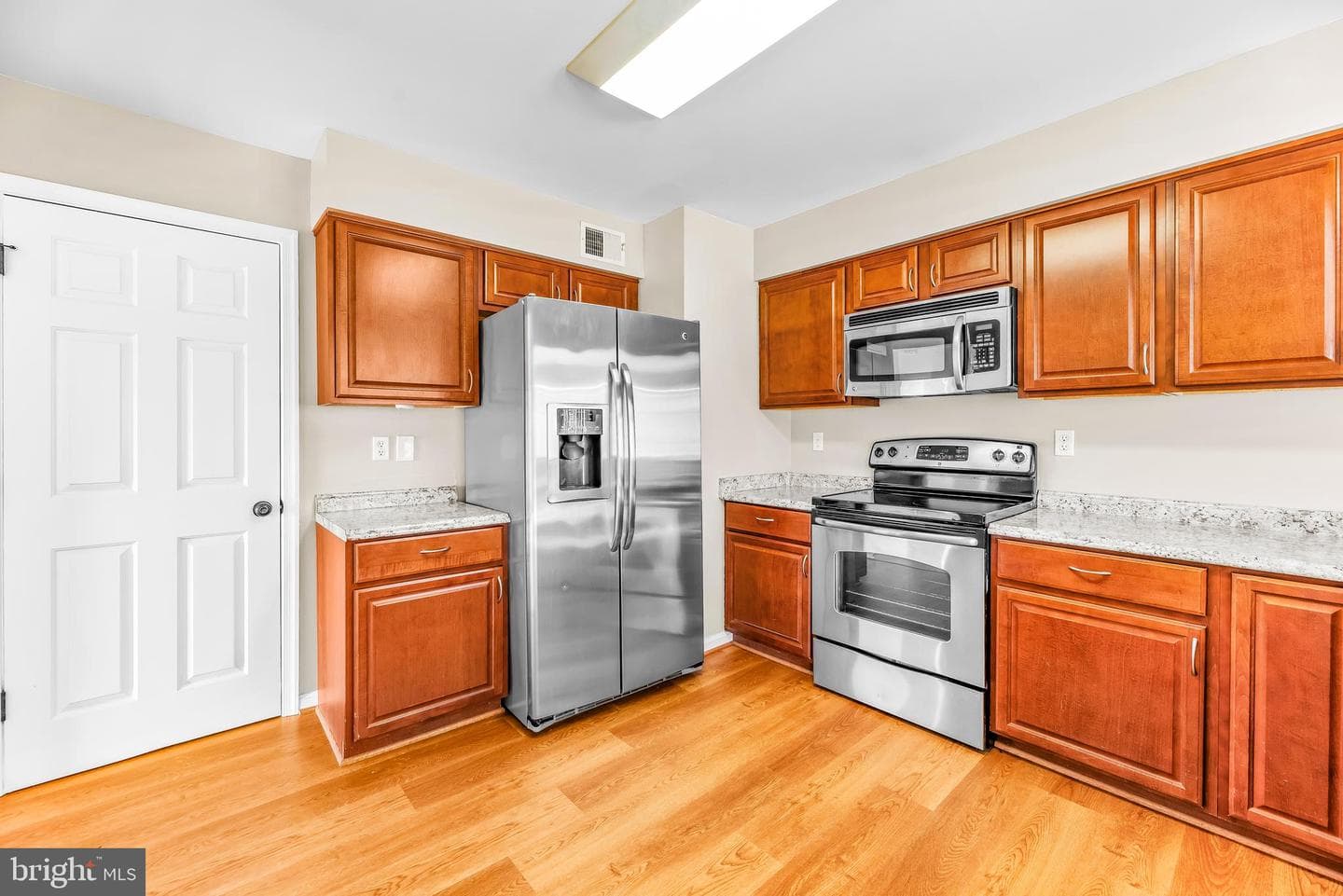 1431 Kings Manor Drive photo 38