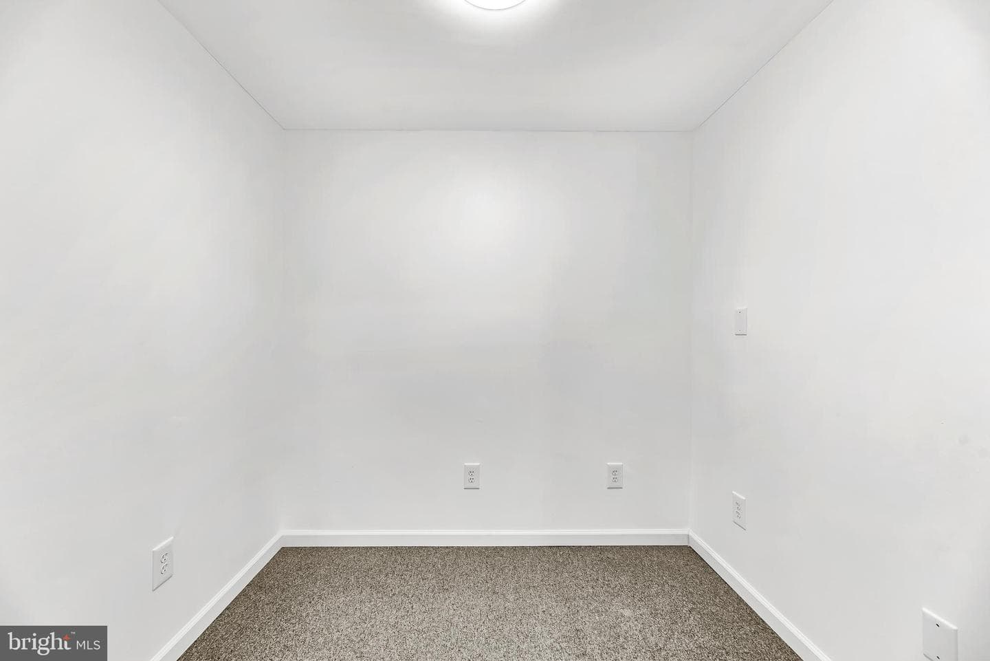 1431 Kings Manor Drive photo 49