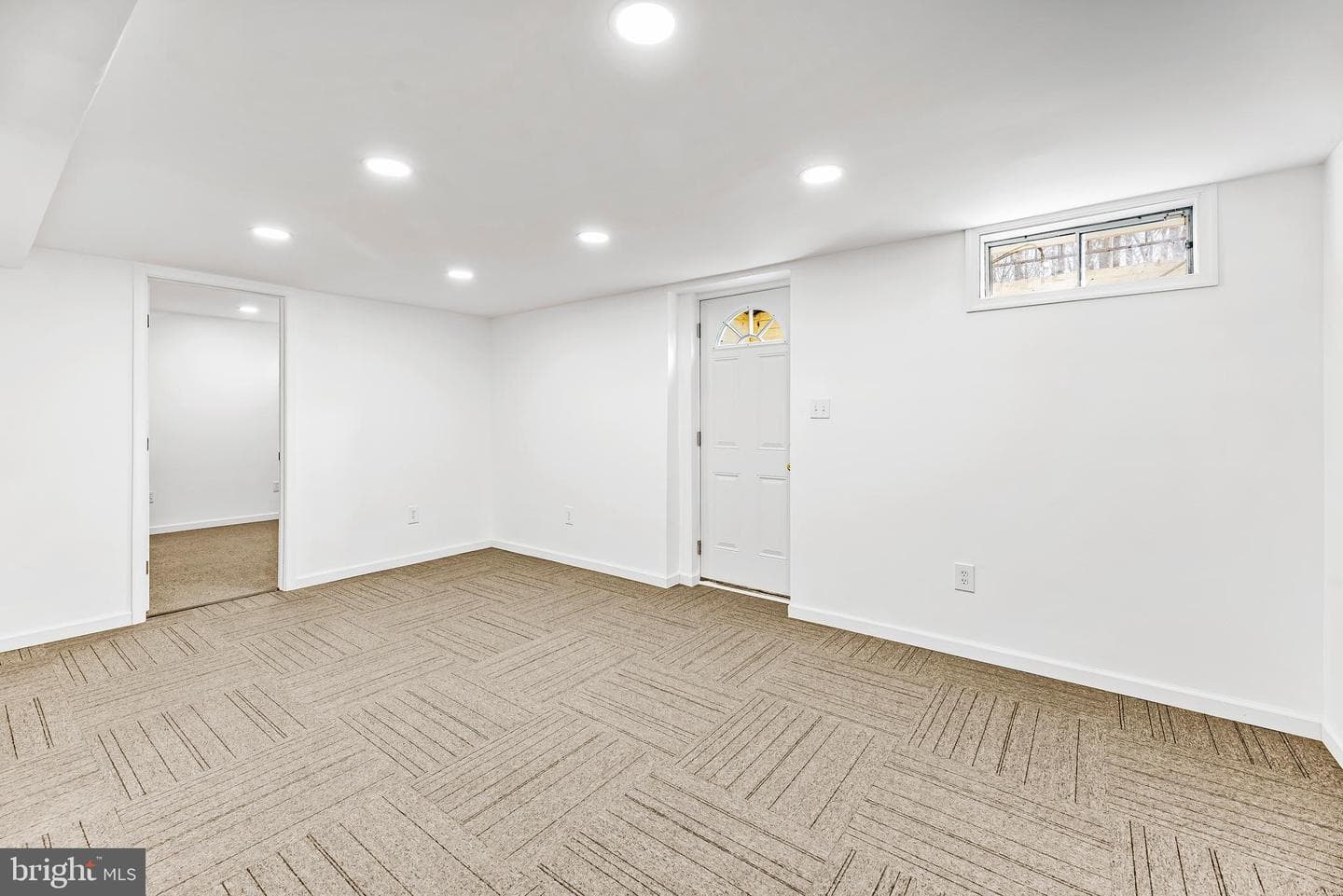 1431 Kings Manor Drive photo 54