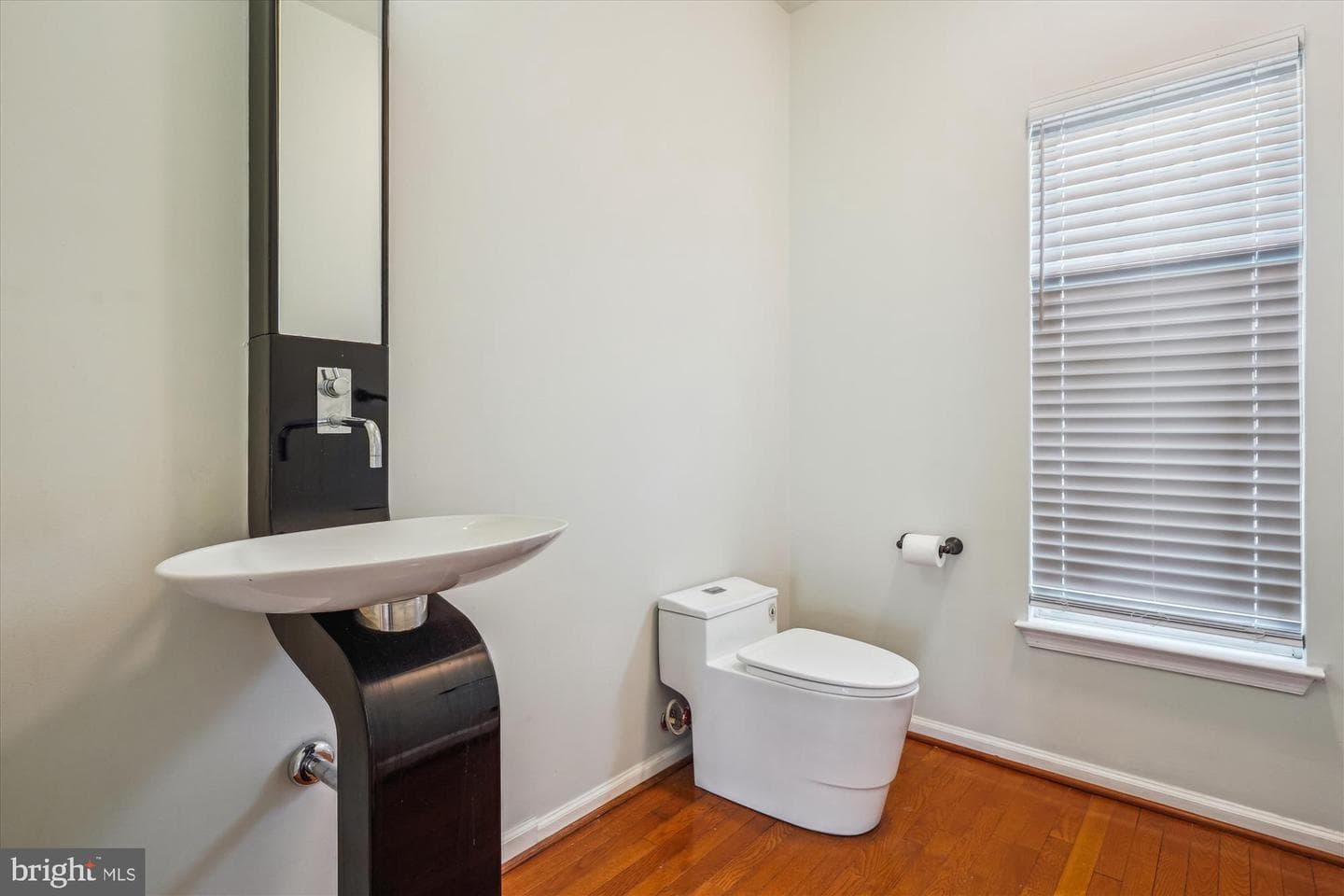 911 Strausberg Street photo 9