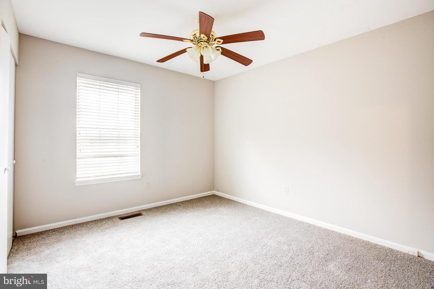 15801 Anthony Way photo 27