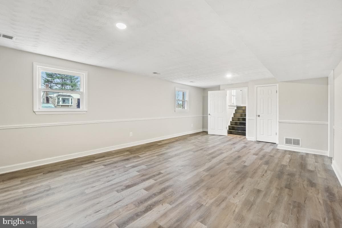 2106 Oakwood Street photo 20