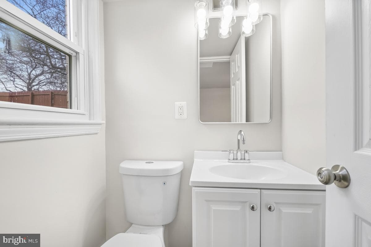 2106 Oakwood Street photo 21