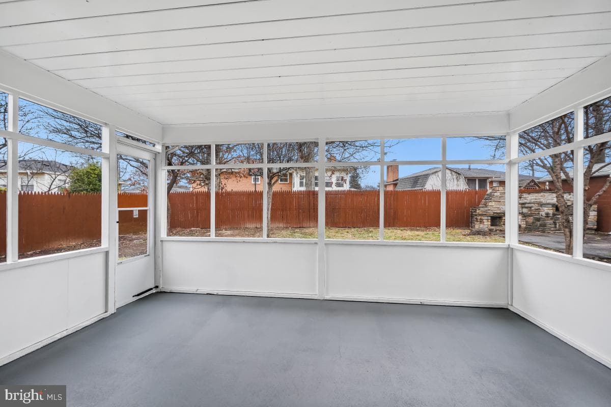 2106 Oakwood Street photo 26