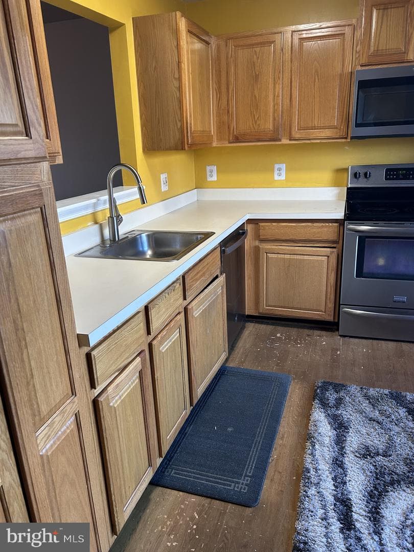 4912 Wall Flower Way photo 3