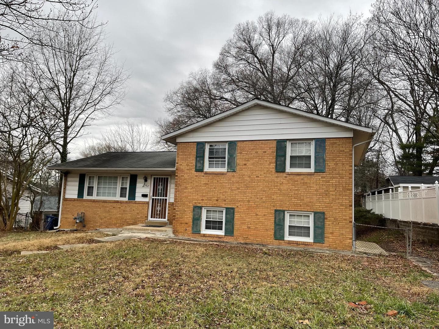 7702 Edmonston Road photo 1
