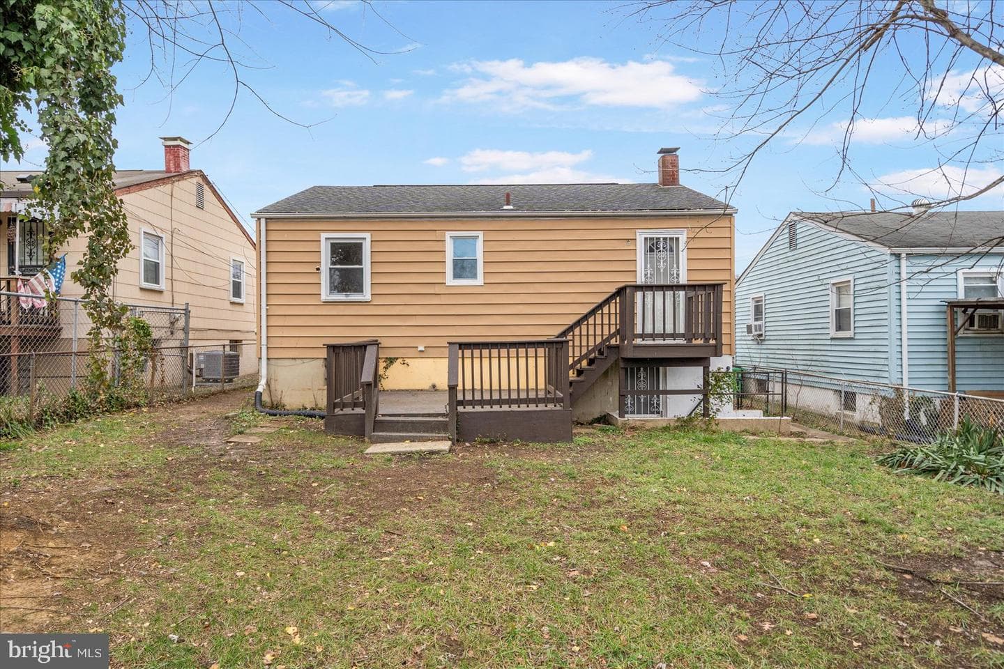 4335 Shell Street photo 5