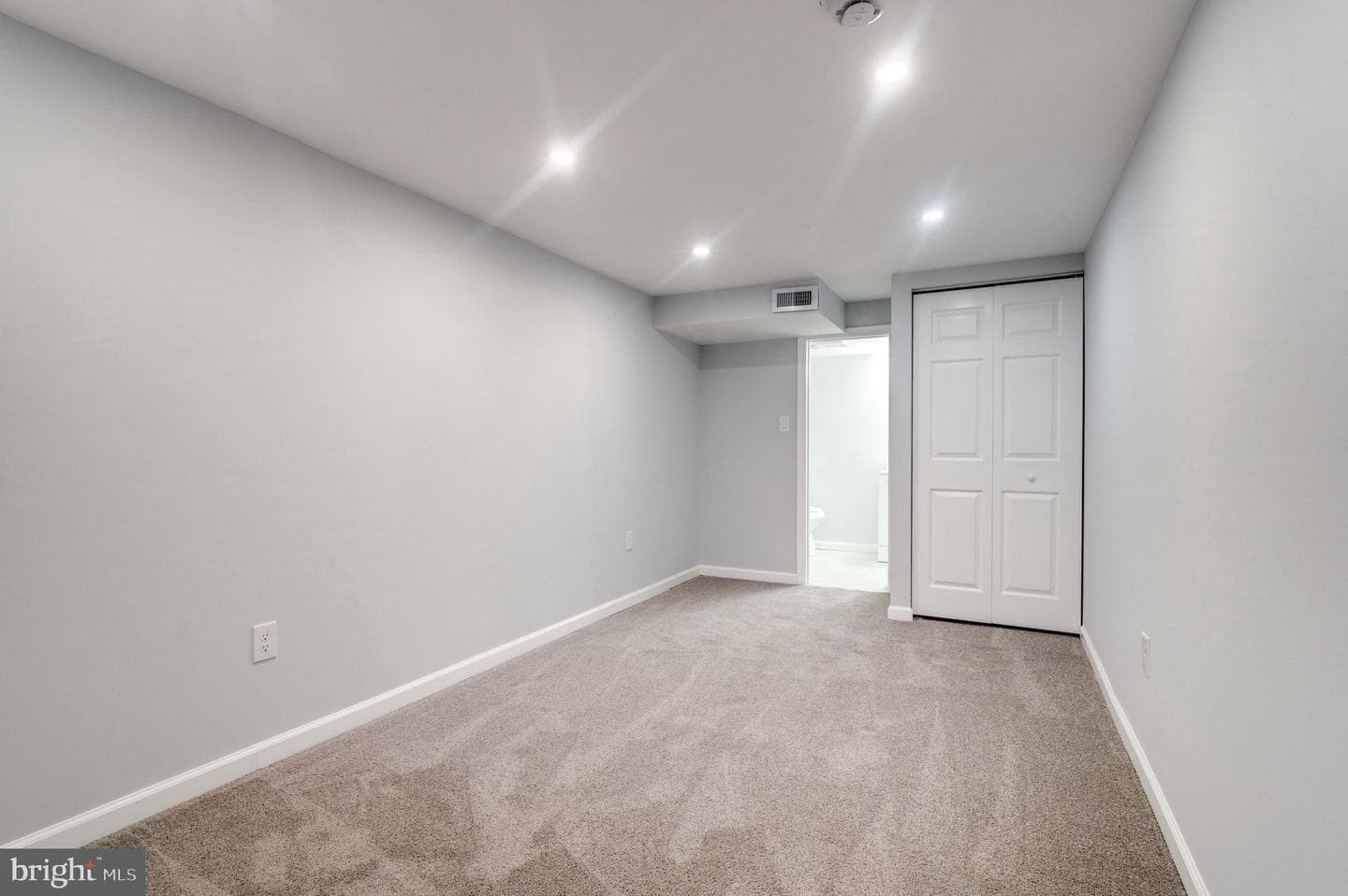 4700 Pickett Court photo 30