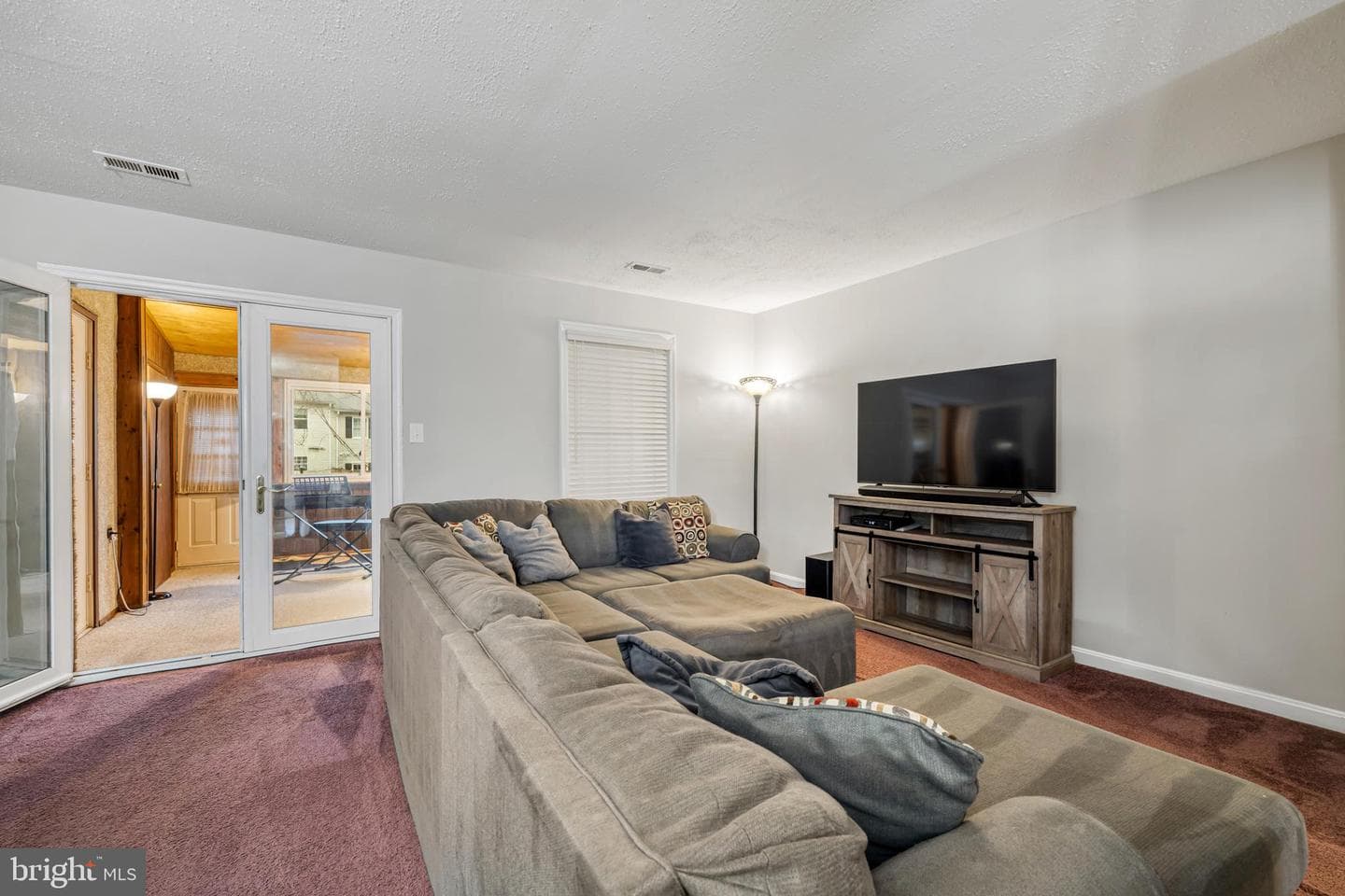 8908 Simeon Court photo 10