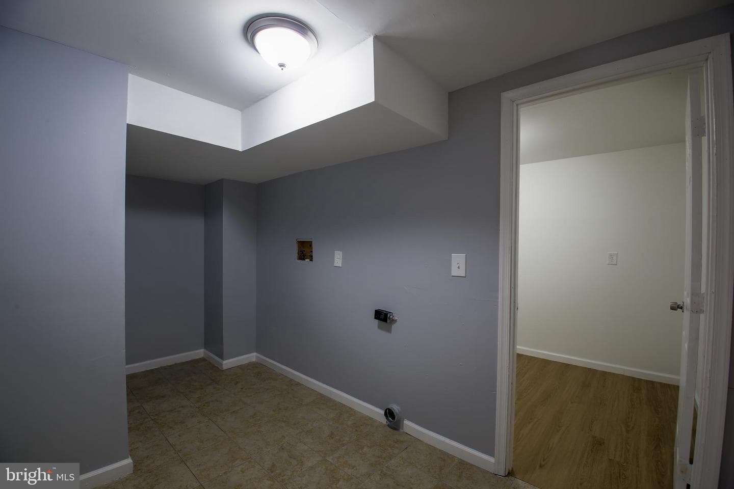 908 Peconic Place photo 15