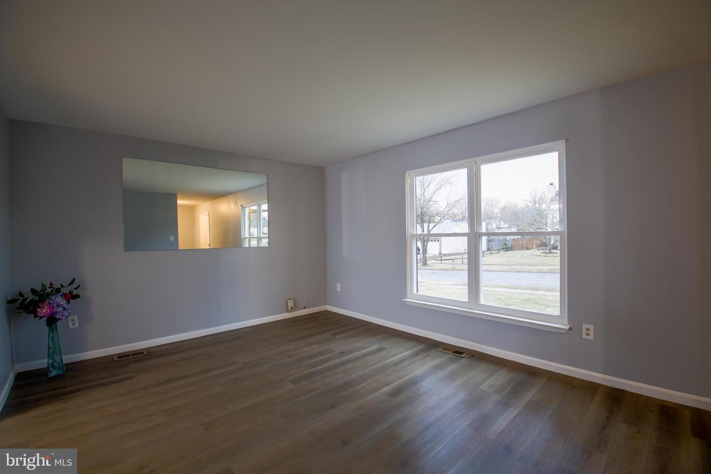 908 Peconic Place photo 38
