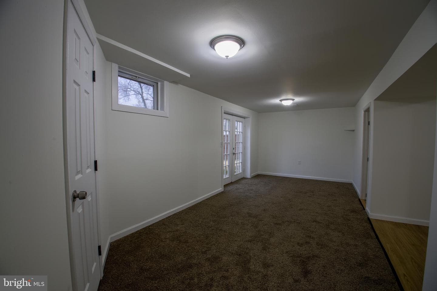 908 Peconic Place photo 9