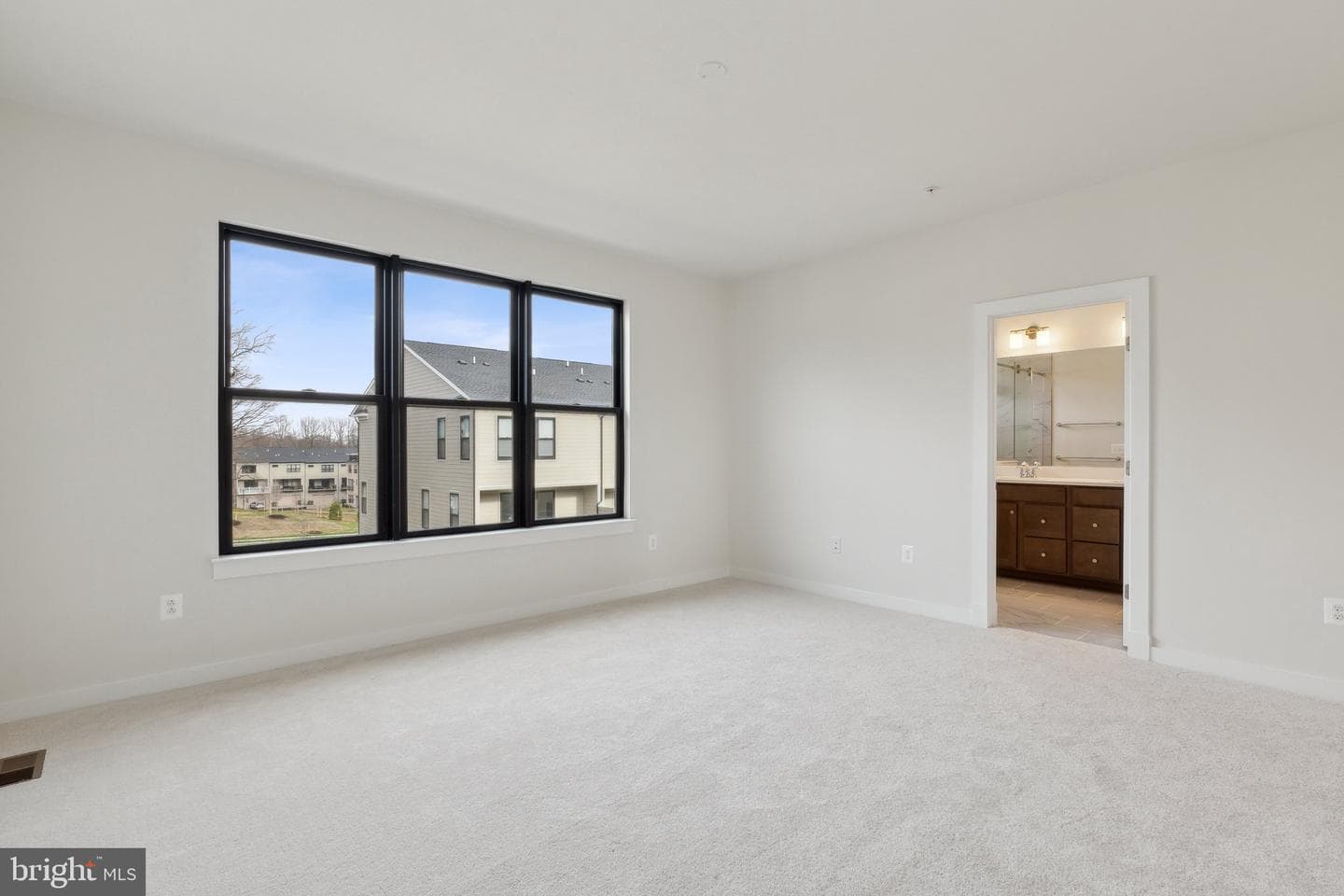 17214 Melford Blvd photo 13