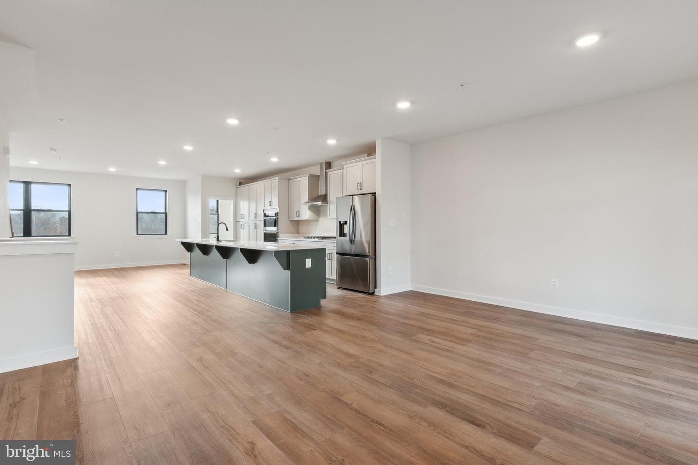 17214 Melford Blvd photo 2