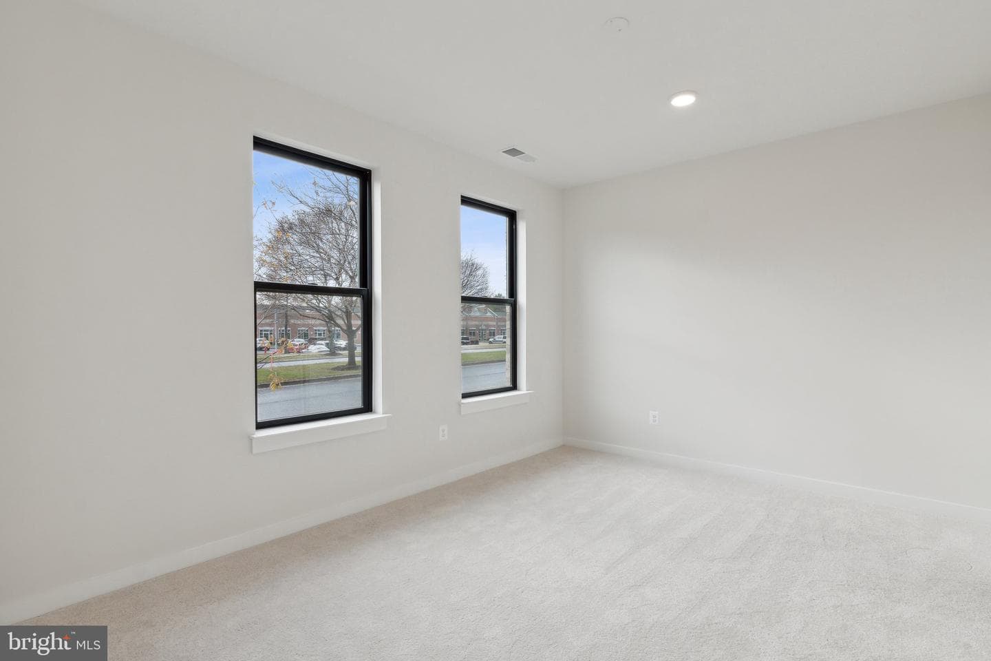 17214 Melford Blvd photo 20