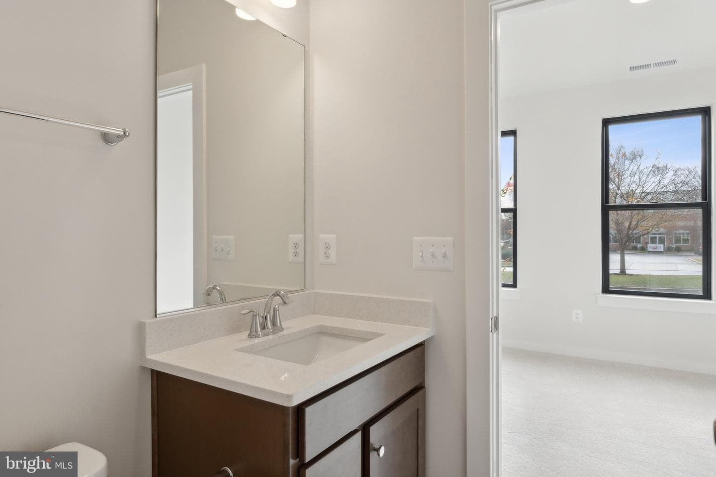 17214 Melford Blvd photo 21