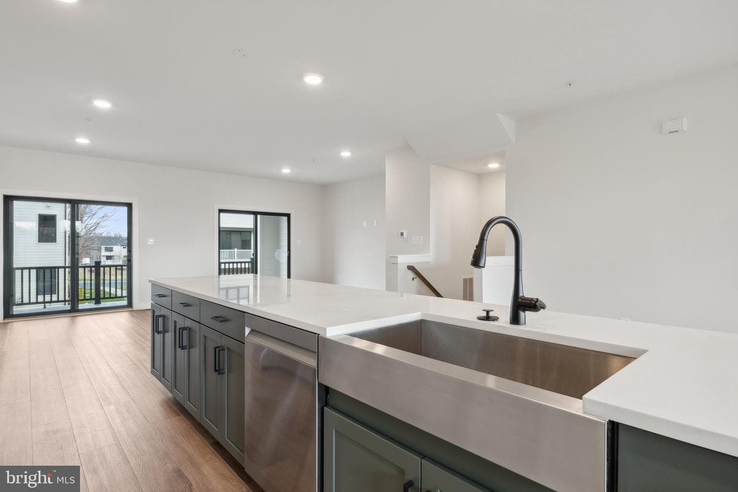 17214 Melford Blvd photo 9