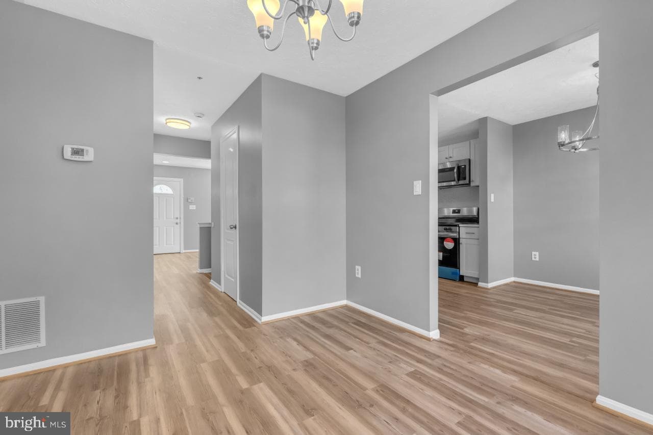 3107 Forest Run Drive photo 5