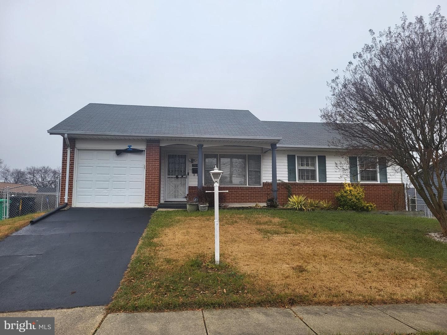 2016 Weber Drive photo 1