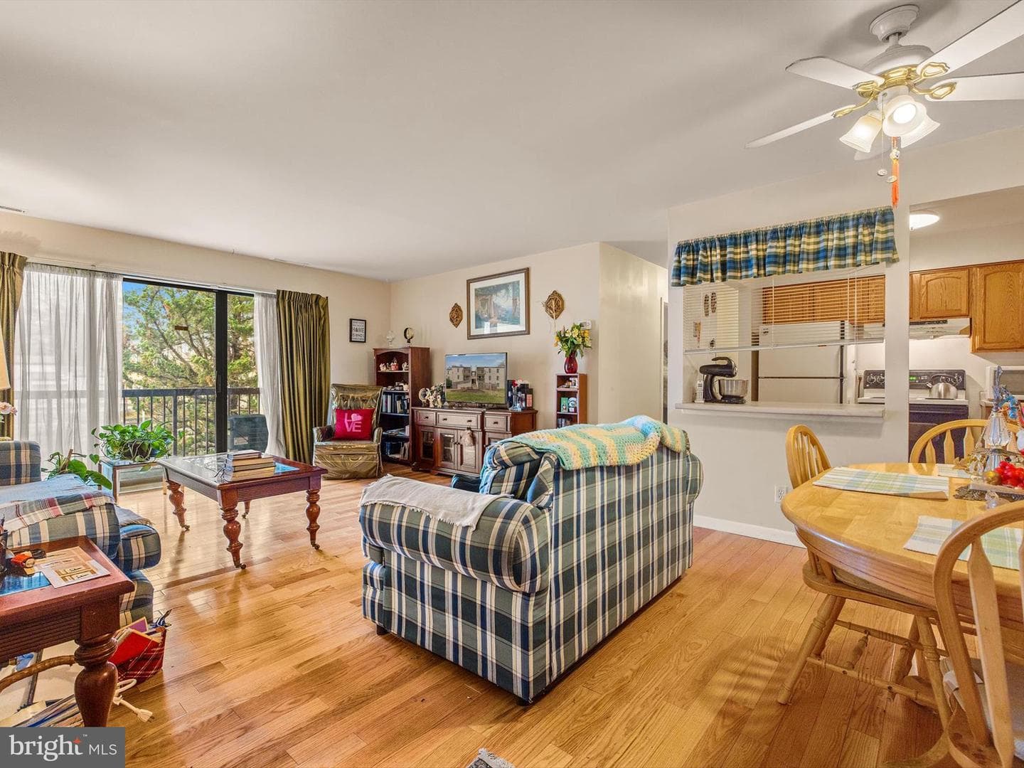 10120 Campus Way S #203-7c photo 2