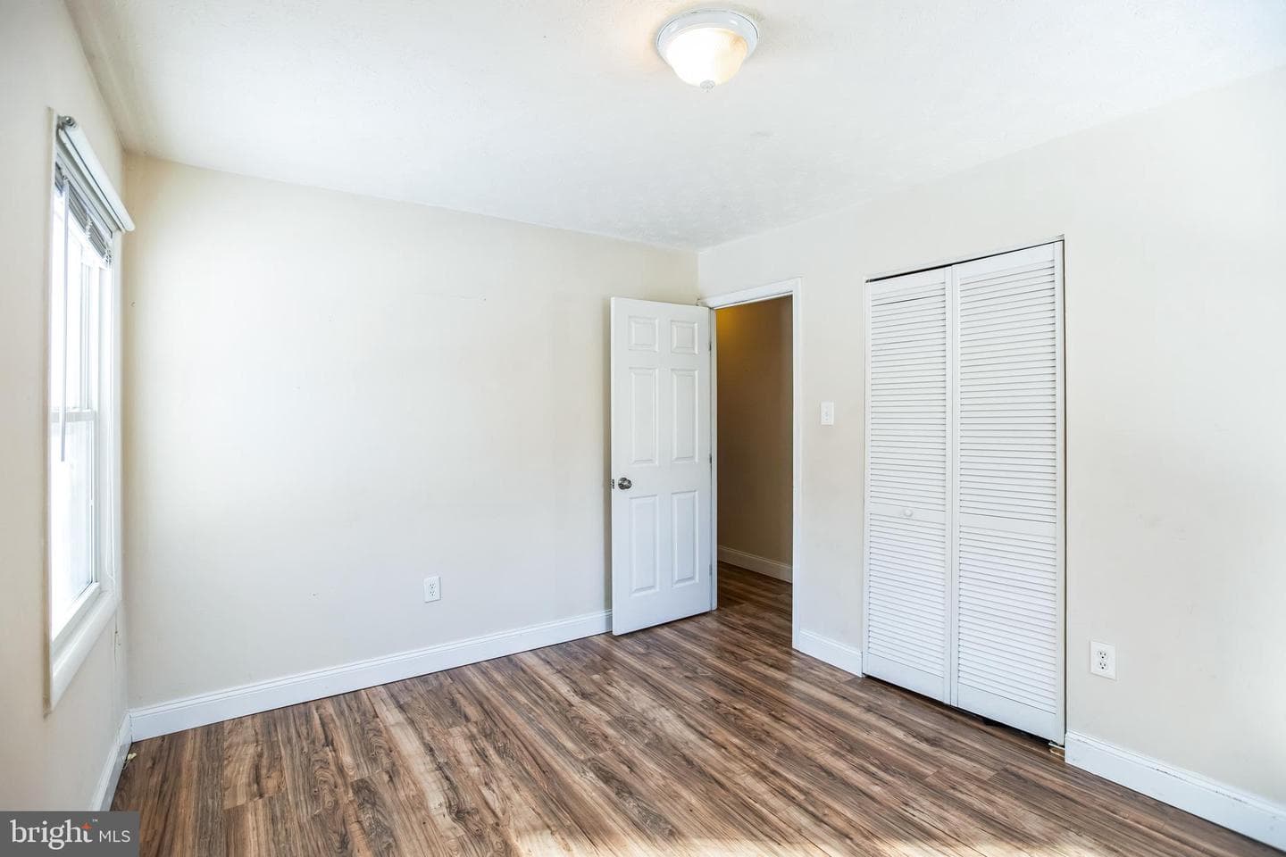 10308 Queen Elizabeth Drive photo 11