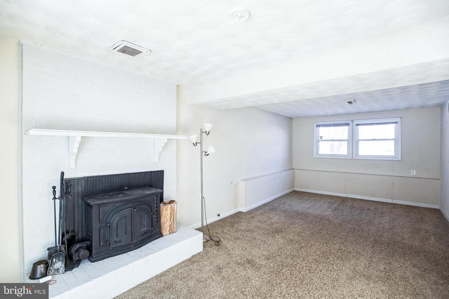10308 Queen Elizabeth Drive photo 22