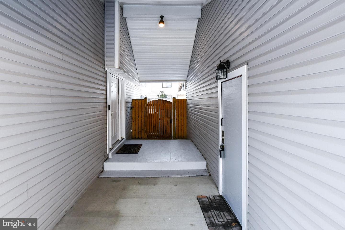 13013 Midstock Lane photo 2