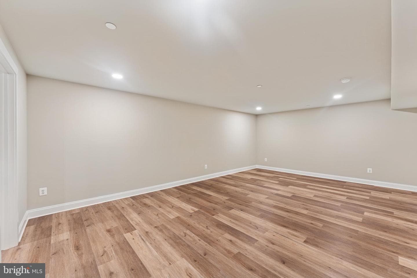 16009 Pennsbury Drive photo 35